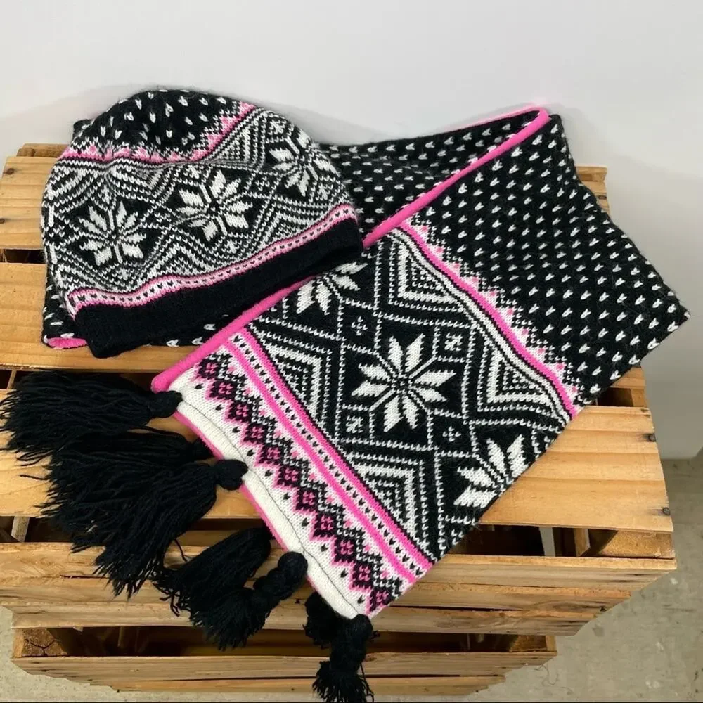 Joe Boxer beanie hat and winter scarf girl's set
